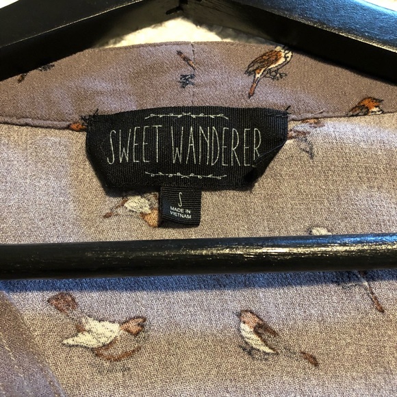Sweet Wanderer blouse size small - Picture 6 of 6